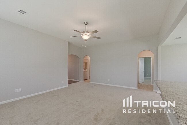 Foto del edificio - 1603 Cotton Blossom Ln