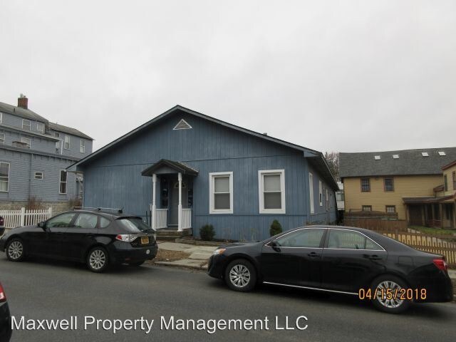 Building Photo - 68 Phila St