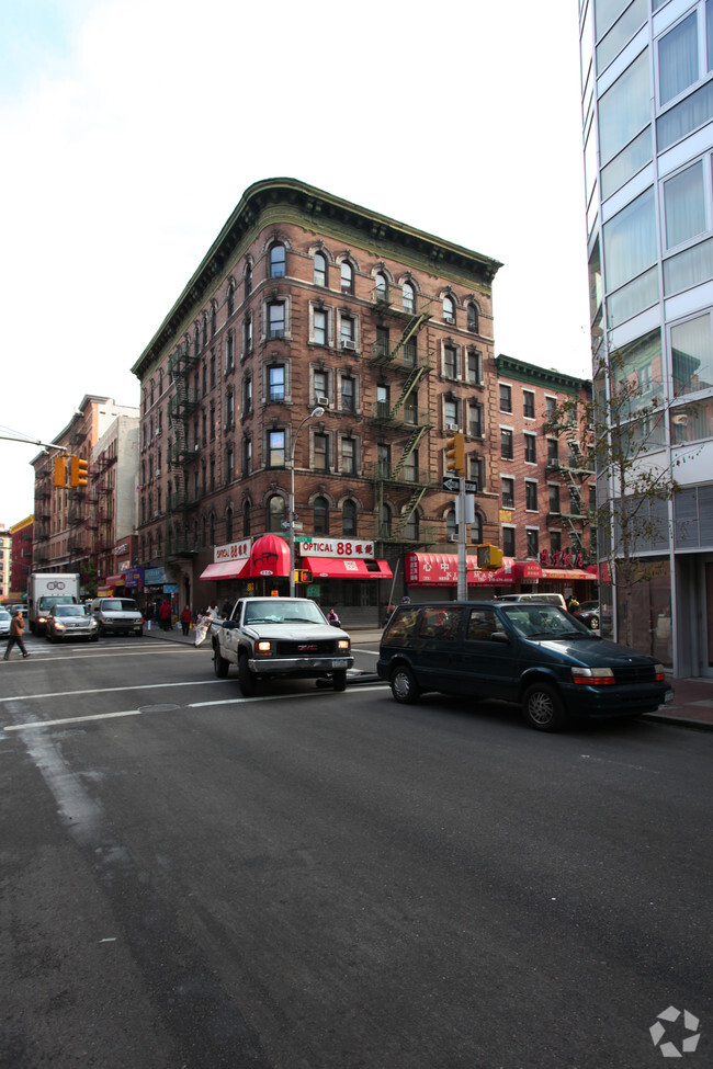 116 - 120 Mott St - 116-120 Mott St