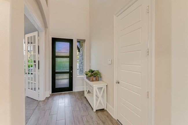 Building Photo - 305 Coniglio Cv