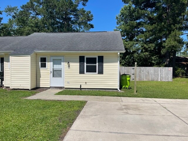 Foto principal - 210 Webb Blvd