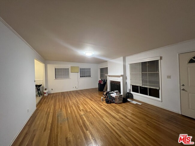 Building Photo - 3355 Alabama St
