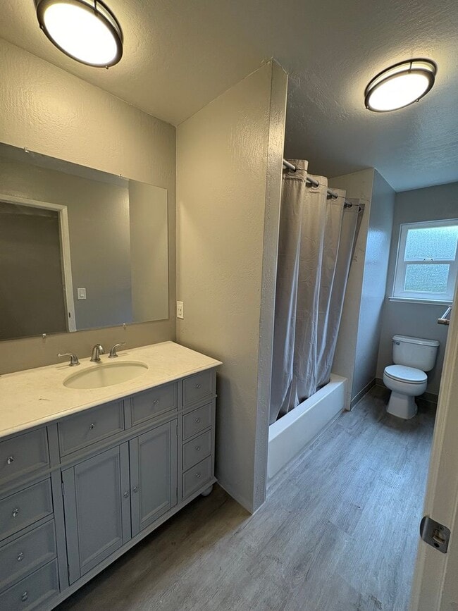 Foto del edificio - 425 Plum St