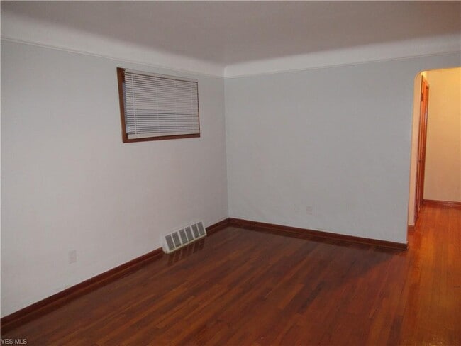 Building Photo - 4407 Woodway Ave