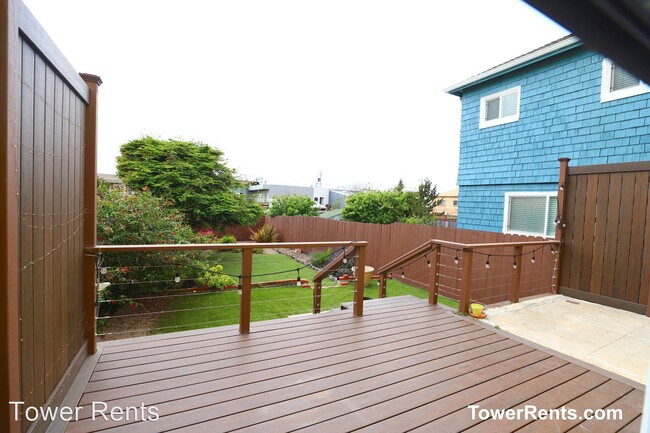 Building Photo - 3 br, 2 bath House - 1443 43rd Ave.