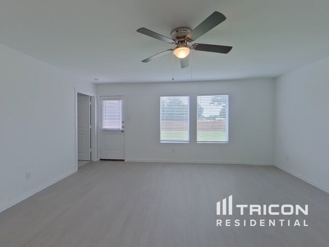 Building Photo - 7850 Marshall Ln