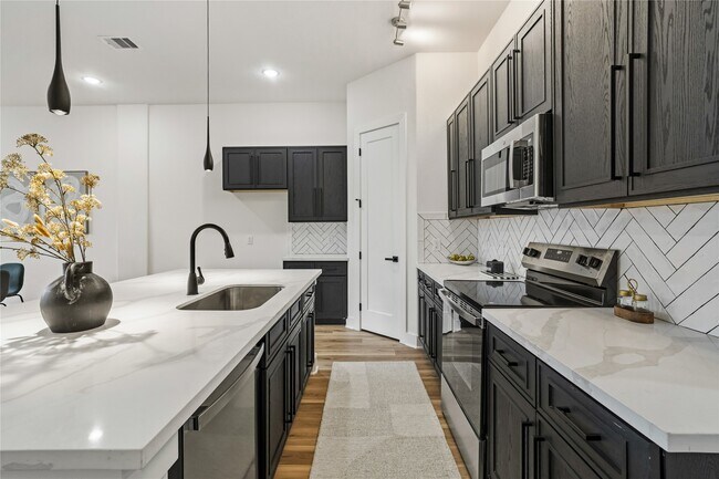 Building Photo - 4661 Phlox St