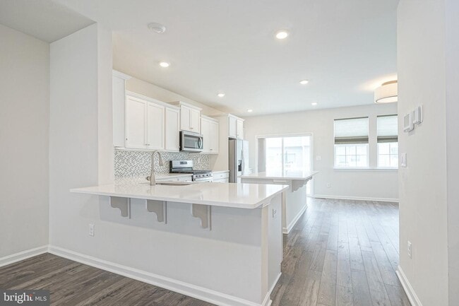Building Photo - 4 Venice Ln