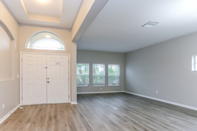 Building Photo - 1762 Mira Lago Cir