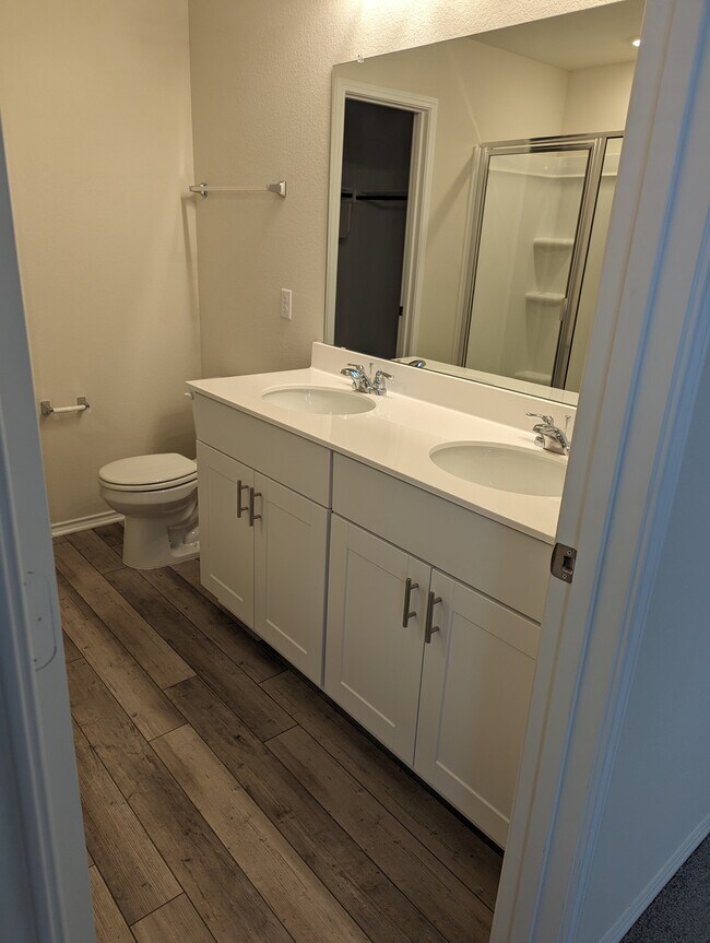 Building Photo - 98 Pacific Loon St