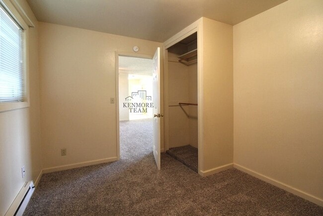 Building Photo - 2 Bedroom, 1 Bath Home in North Pasco