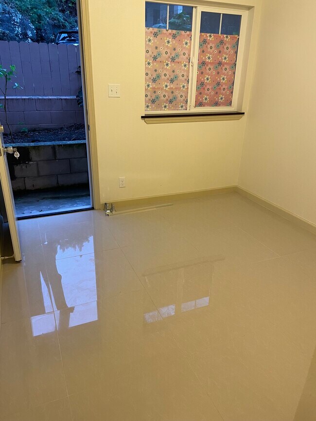 Foto del edificio - 648 Walea Pl