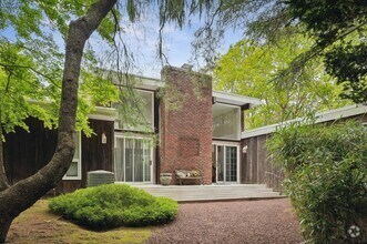 Building Photo - 73 Copeces Ln
