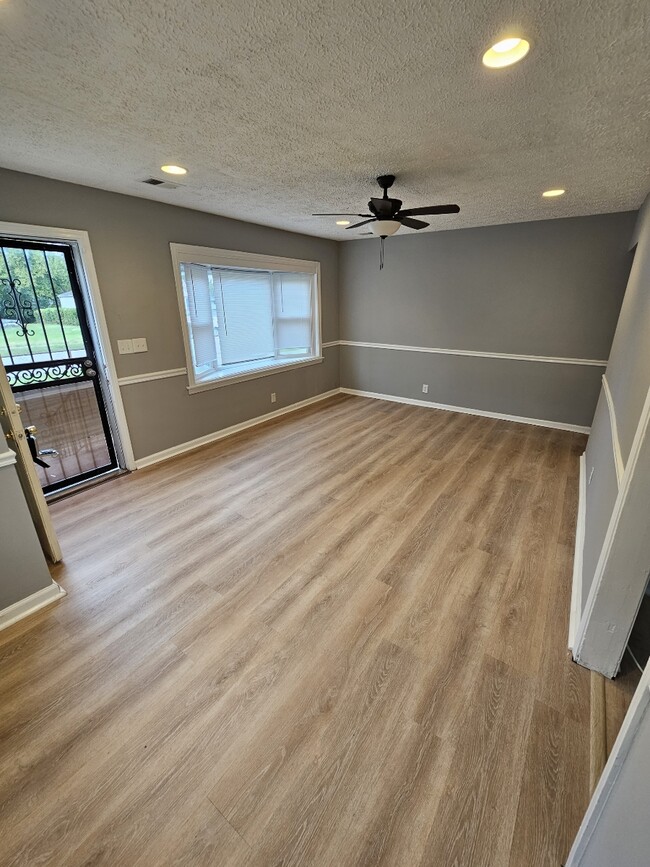 Building Photo - 3416 Penway Ave