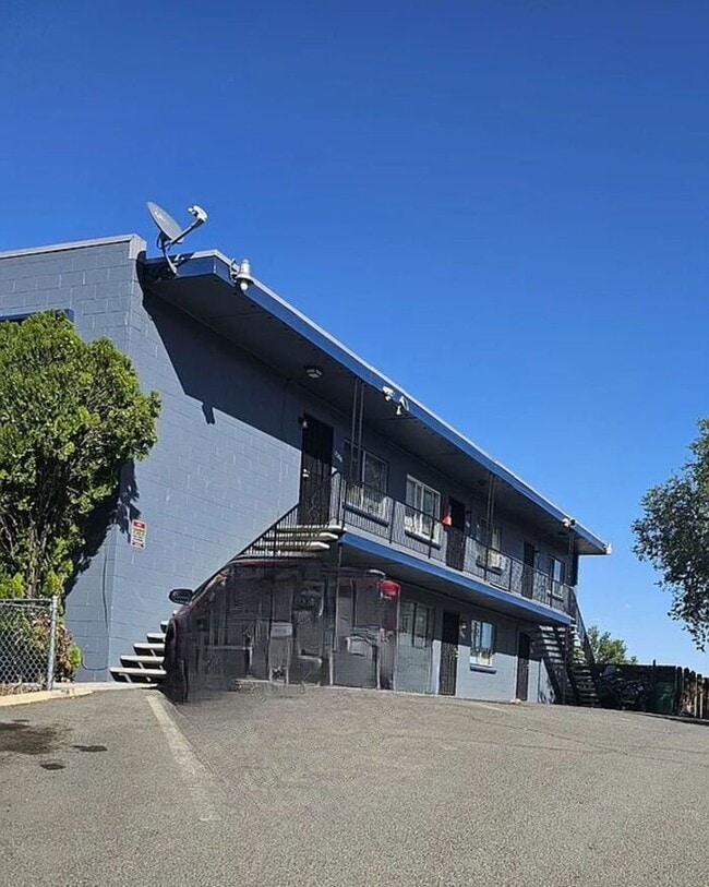 Building Photo - 2200 Patton Dr