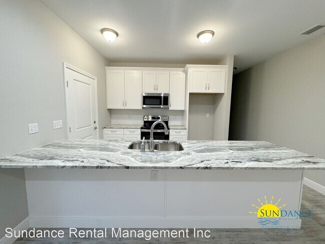 Foto del edificio - 3 br, 2 bath House - 17 Cape Drive, Unit B