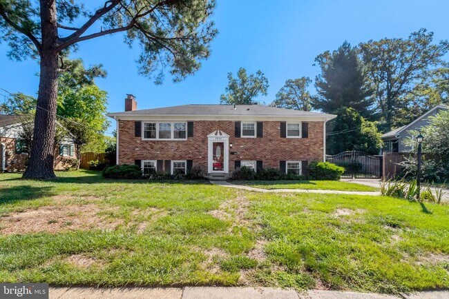 Building Photo - 7907 Donelson St