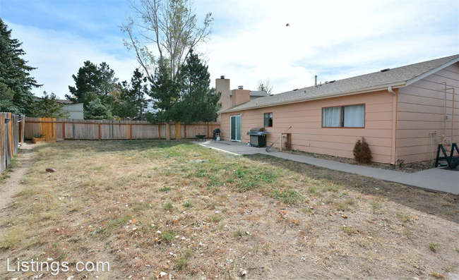 Foto del edificio - 3 br, 1 bath House - 8195 Freemantle Dr
