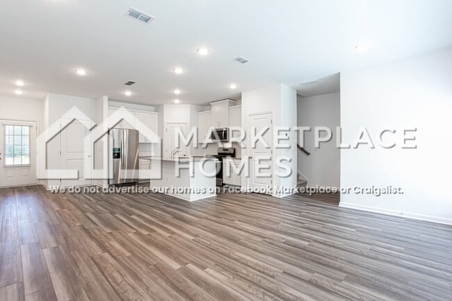 Building Photo - 369 White Tail Rd