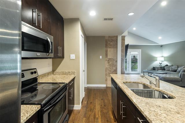 Building Photo - 5806 Birchbrook Dr
