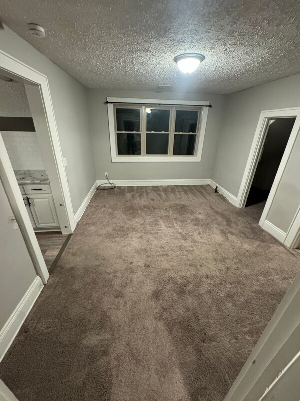 Foto del edificio - 5135 Stanley Ave