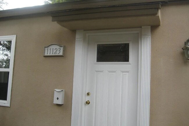 Foto del edificio - 11123 Morrison St