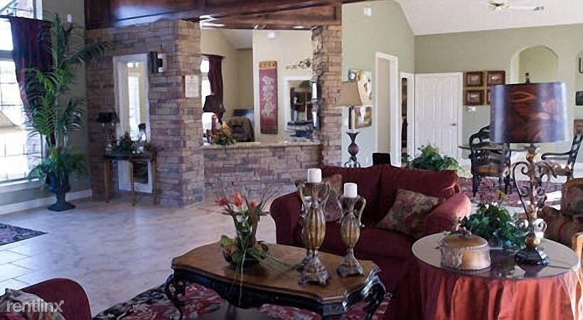 Foto principal - 503 West Rd