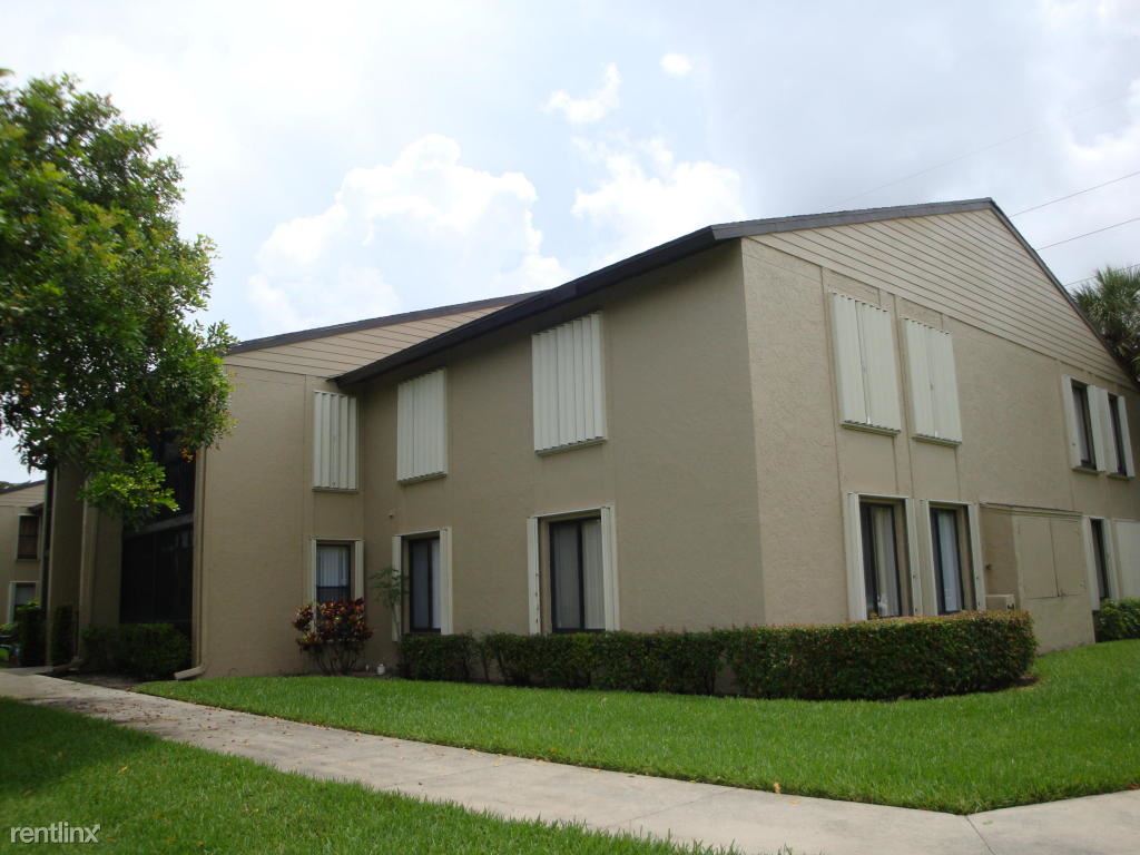 Foto principal - 723 Sunny Pine Way