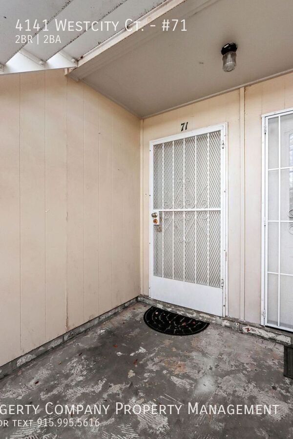 Foto del edificio - West El Paso 2bed/2bath condo w/refrig A/C!