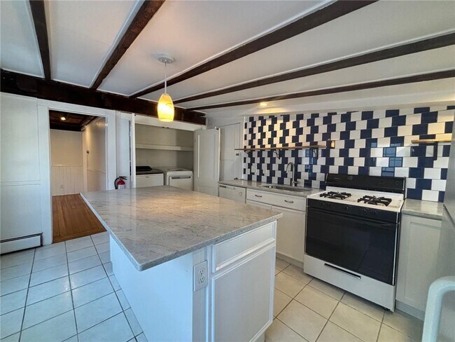 Foto del edificio - 712 Hope St