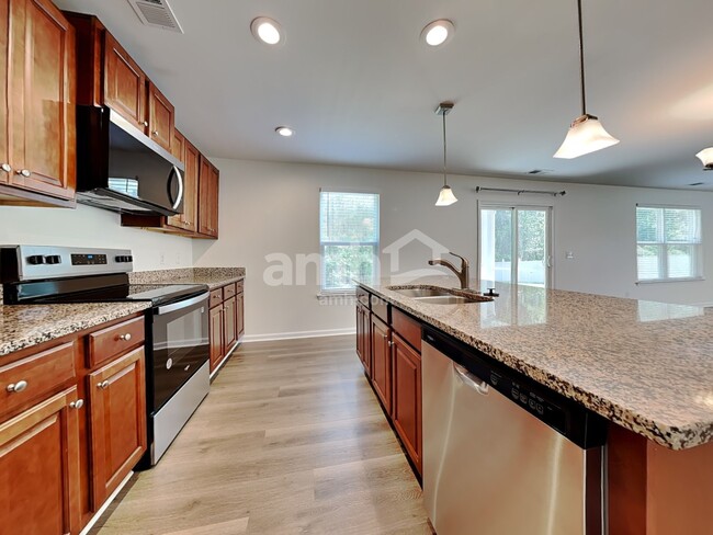Building Photo - 115 Tupelo Way