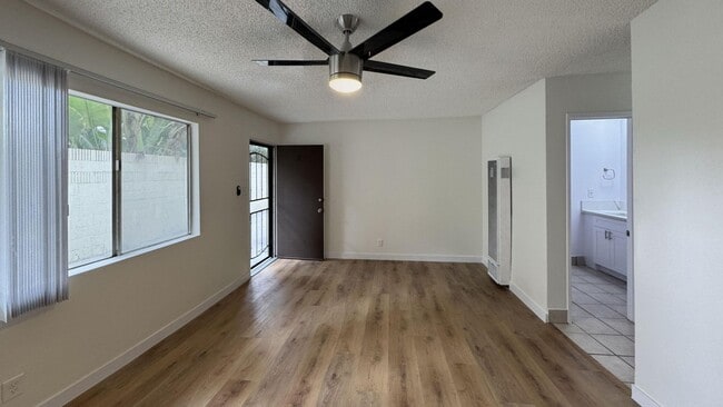 Building Photo - 1726 Stanton Pl