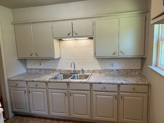 Foto del edificio - 9404 NE 13th St