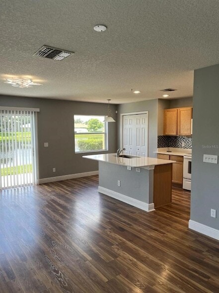 Photo - 13500 Applerose Ln Apartment