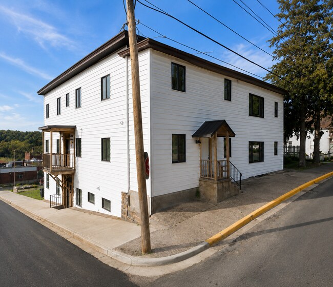 Building Photo - 144 E Kentucky St