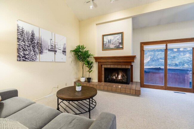 Building Photo - 7430 S Wasatch Blvd