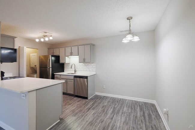 Building Photo - Triangle Park Apartments