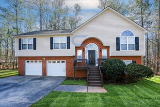 Building Photo - 5747 Graceland Dr SW