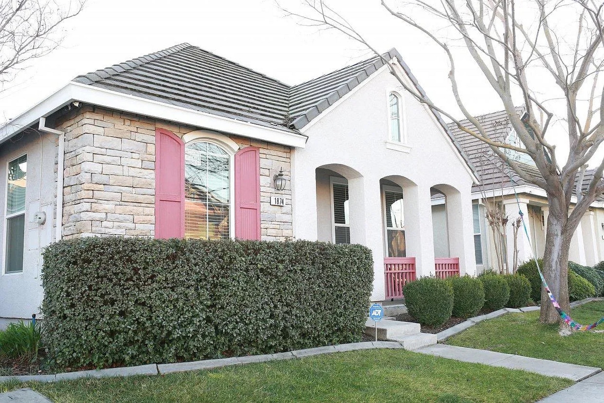 Photo - 1874 Acari Ave (Sacramento, CA)