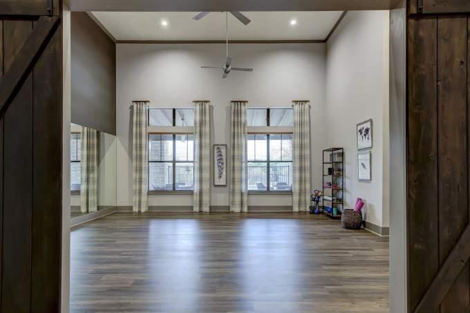 Foto principal - 1 bedroom in Austin TX 78744