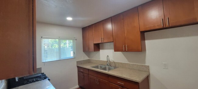 Foto del edificio - 620 N Marengo Ave