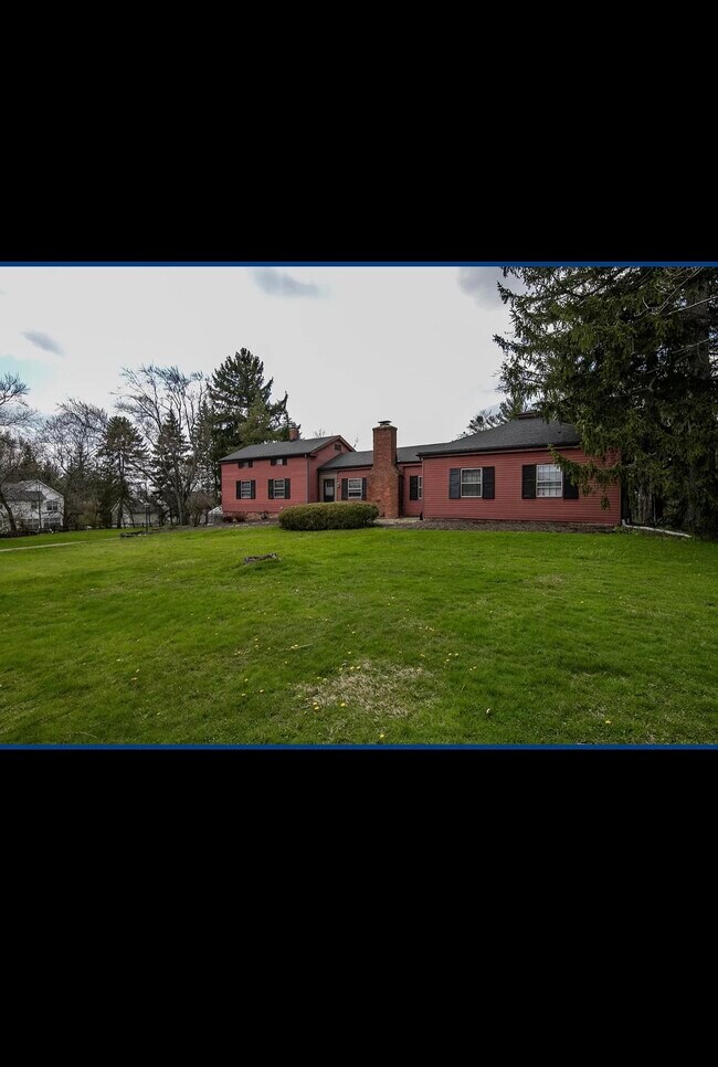 Foto del edificio - 6120 Richmond Rd