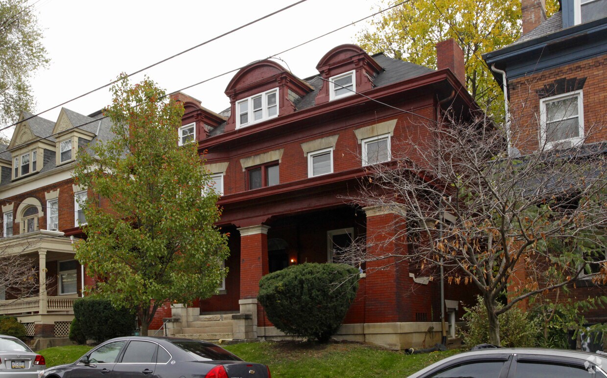 Building Photo - 351 S Fairmount St