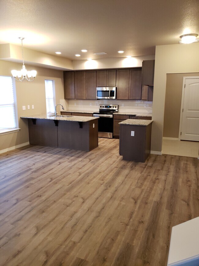 1691 Grand Ave, Windsor, CO 80550 Townhome Rentals in Windsor CO