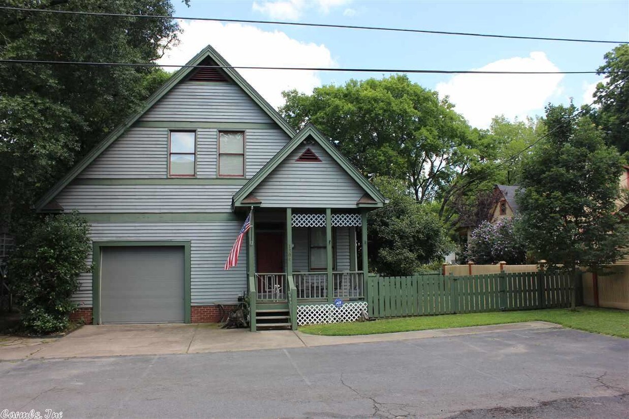 1304 S Cumberland St, Little Rock, AR 72206 House for Rent in Little