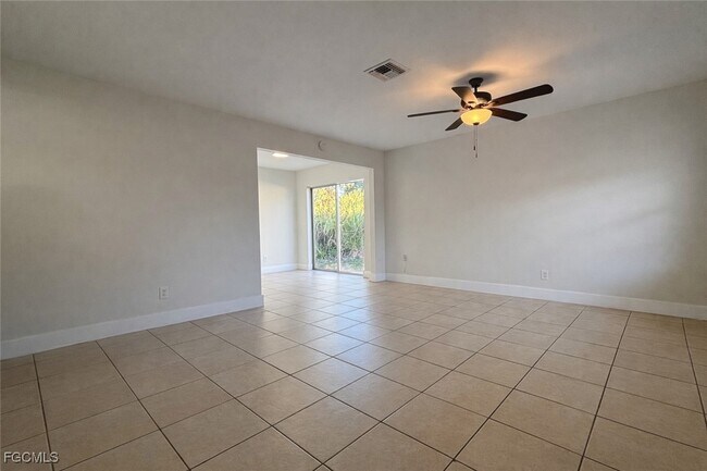 Foto del edificio - 4265 Desoto Ave