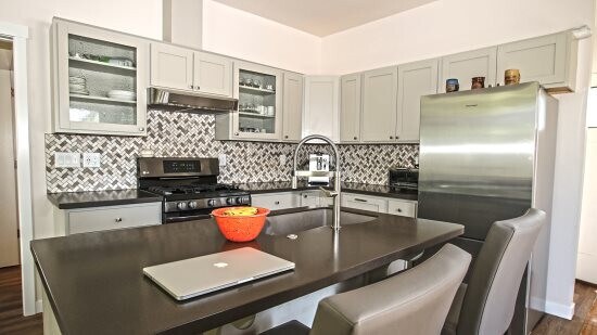 Foto del edificio - 1353 NW Columbia St