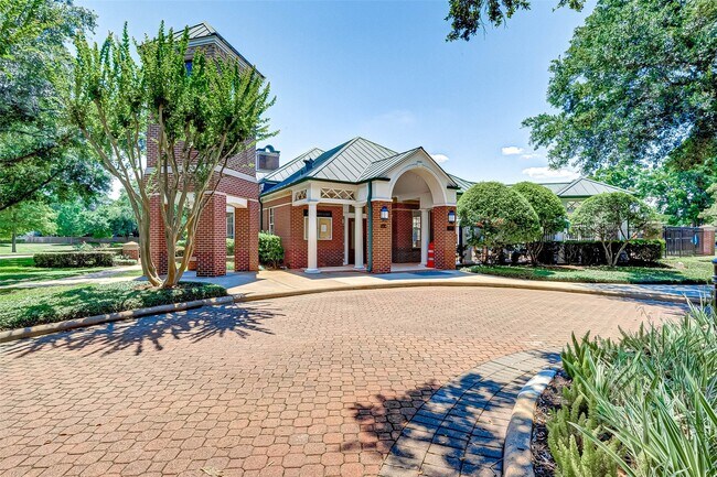 Foto del edificio - 14 Bradford Cir