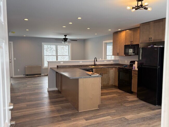 Foto del edificio - 867 Upper Pleasant Valley Rd