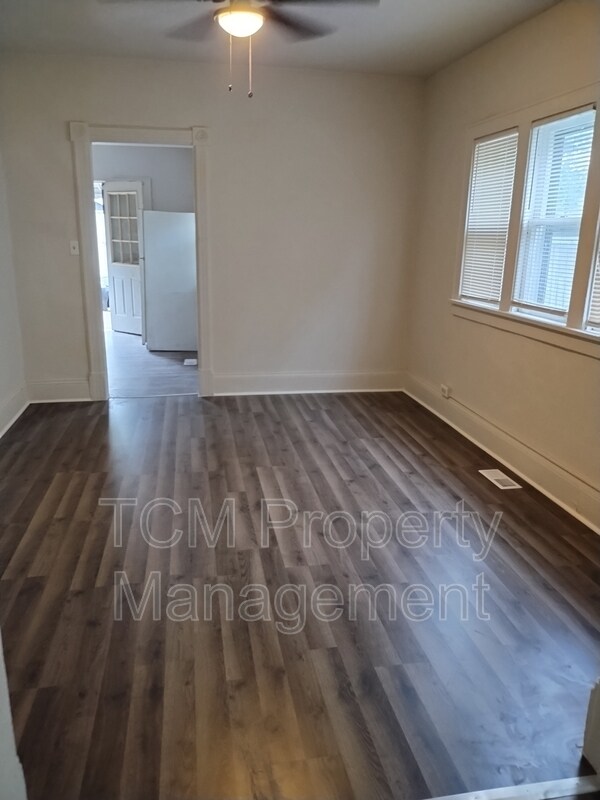 Foto del edificio - 701 Steward Ave